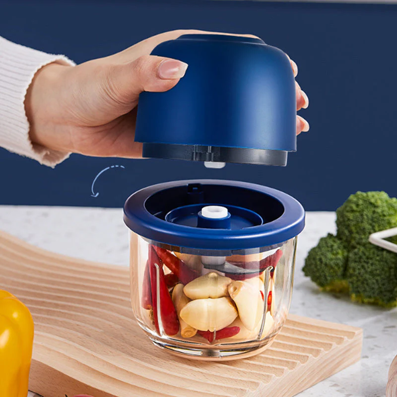 🔥HOT SALE 49% OFF🔥Cordless Multifunctional Mini Electric Garlic Chopper - Image 3